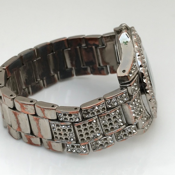 Mens Watch Jeweled "Bling" Water Resistant Analog - Picture 6 of 8